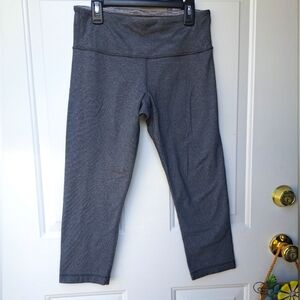 Lululemon Capri Leggings🩶